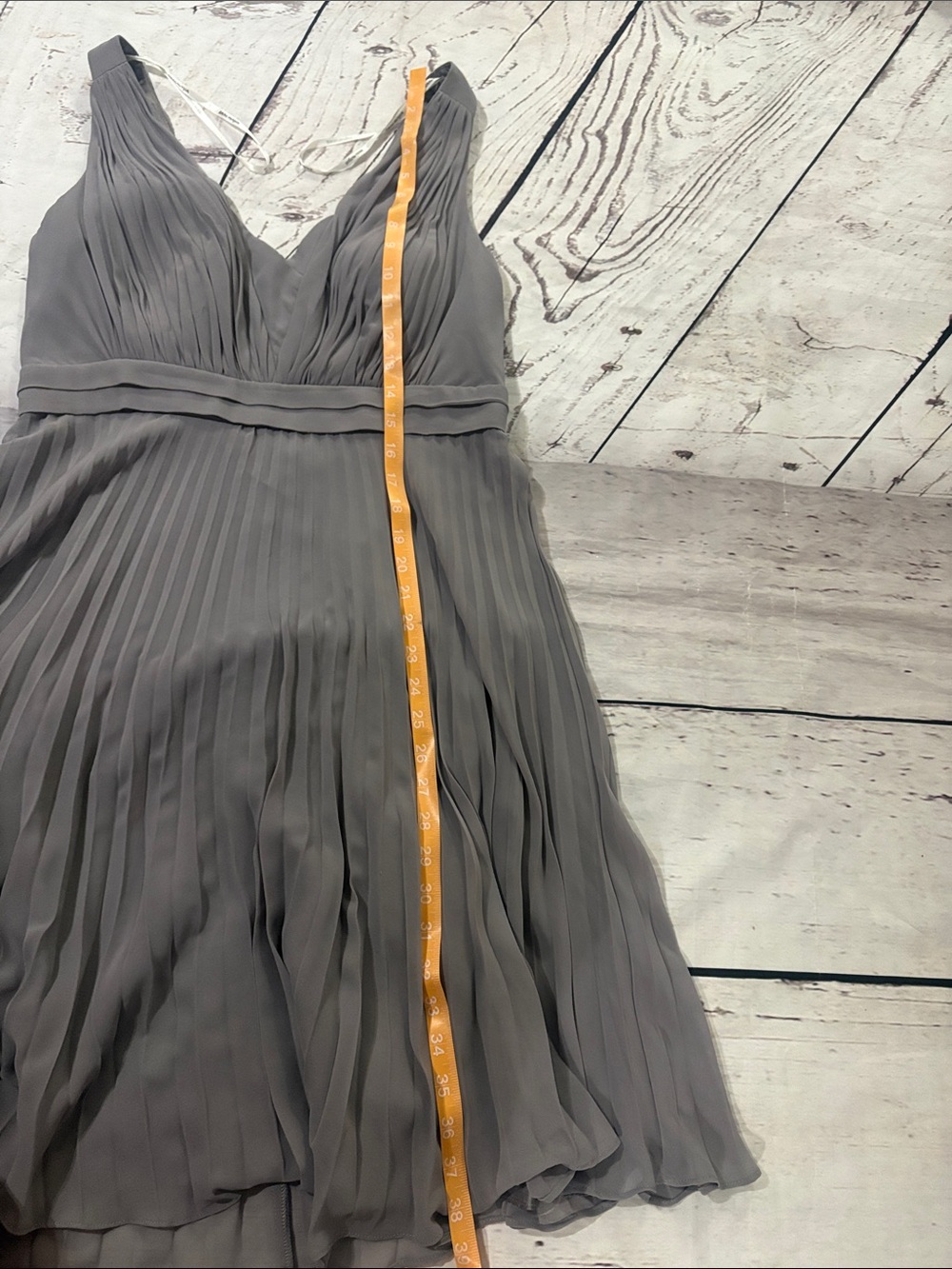 Donna Morgan Collection 10 Pleated V-Neck Sleeveless Dress in dusty plum - Picture 7 of 15